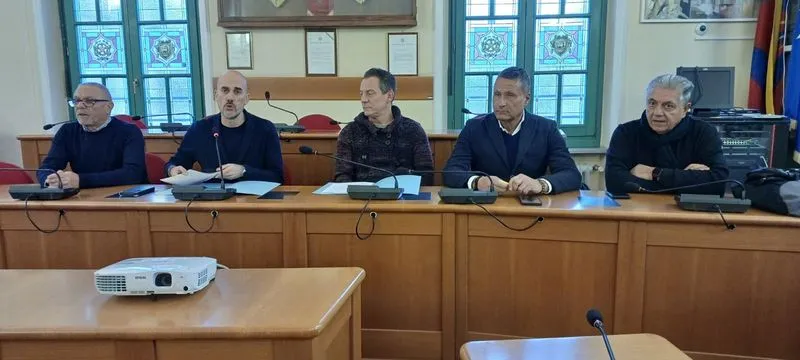 VENARIA - Appalti pubblici e forniture di servizi: accordo Comune e sindacati. «Più legalità, trasparenza e responsabilità sociale» - FOTO