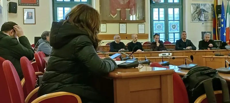 VENARIA - Appalti pubblici e forniture di servizi: accordo Comune e sindacati. «Più legalità, trasparenza e responsabilità sociale» - FOTO