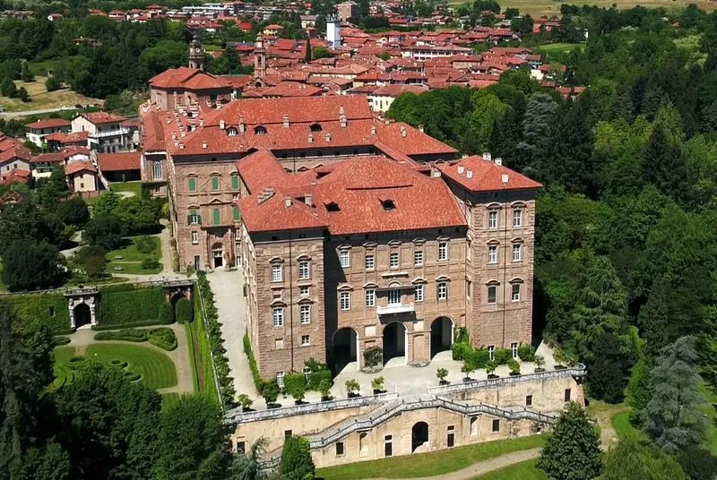 AGLIE' - Boom di turisti al castello nel corso delle festività: +30% anche nella stagione invernale