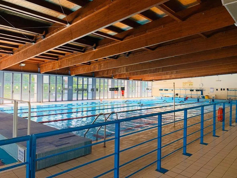 ALPIGNANO - La piscina comunale ha finalmente un nuovo gestore: «Preparate il costume, si riparte!» - FOTO