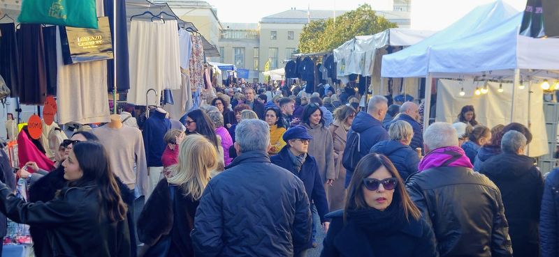 L’originale Consorzio de Gli Ambulanti di Forte dei Marmi® a SESTRIERE sabato 8 agosto