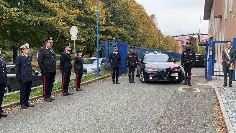 BANCHETTE - Toccante cerimonia per i carabinieri morti a Castel d'Azzano