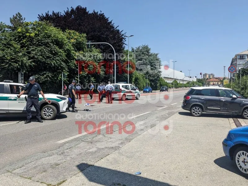 INCIDENTE MORTALE A BEINASCO - Scontro auto-scooter: vittima Guido Eliantonio di Orbassano - FOTO