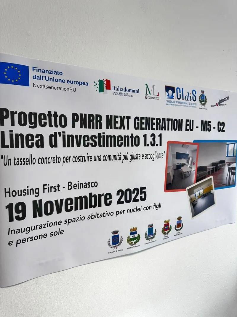 BEINASCO - Inaugurati all'ex scuola Serao gli alloggi per famiglie e persone sole in difficoltà - FOTO