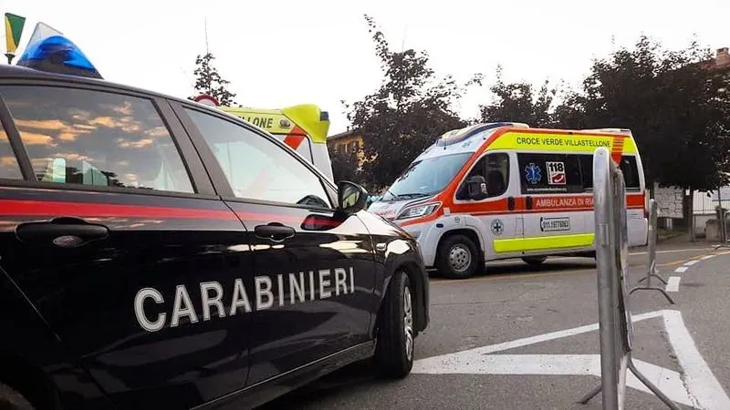 BEINASCO - Ragazzino pestato a sangue dal rivale al centro commerciale: intervento dei carabinieri