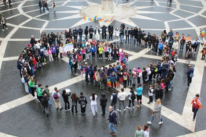 BEINASCO-RIVALTA - Nasce «Wave - We Act for Violence Eradication» per promuovere relazioni sane, non-violenza, pace e benessere