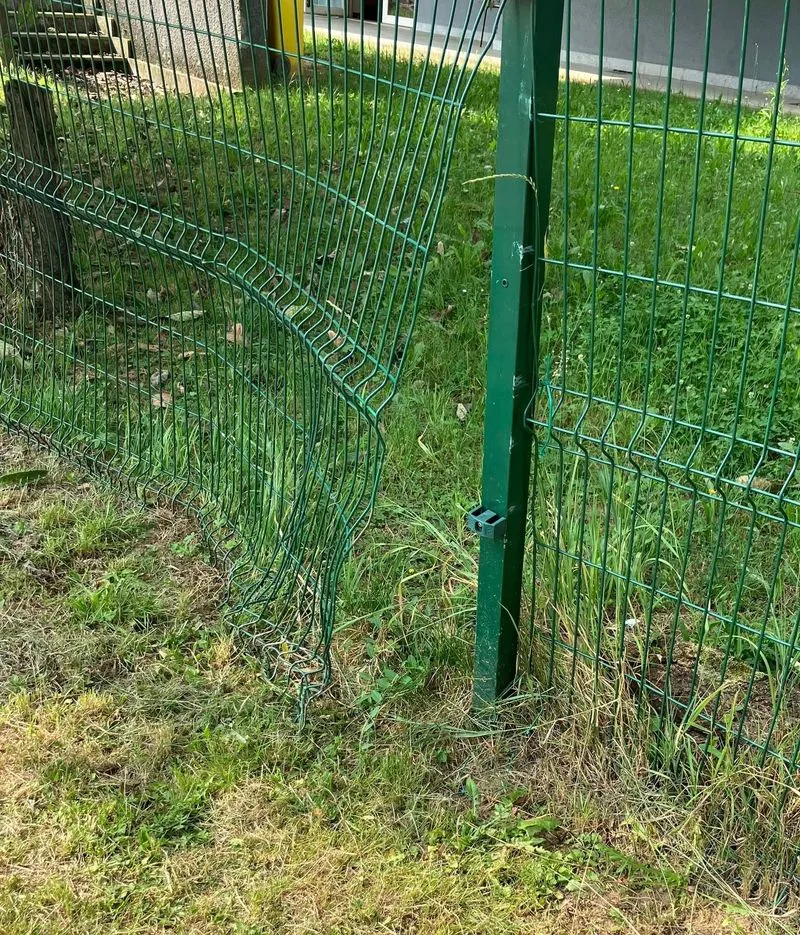 BEINASCO - Vandali in azione, raid e danneggiamenti al campo da calcetto delle Fornaci - FOTO