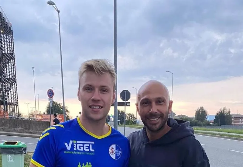 BORGARO - Paura per Manuel Brunod: finisce in ospedale dopo lo scontro con il portiere del Città di Cossato