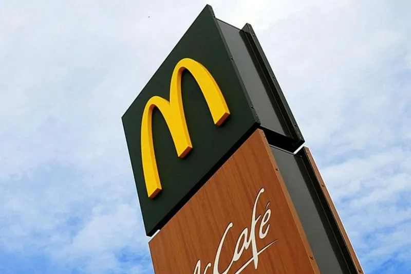 BORGARO - Apre un altro McDonald's: previsti 40 posti di lavoro nel fast food