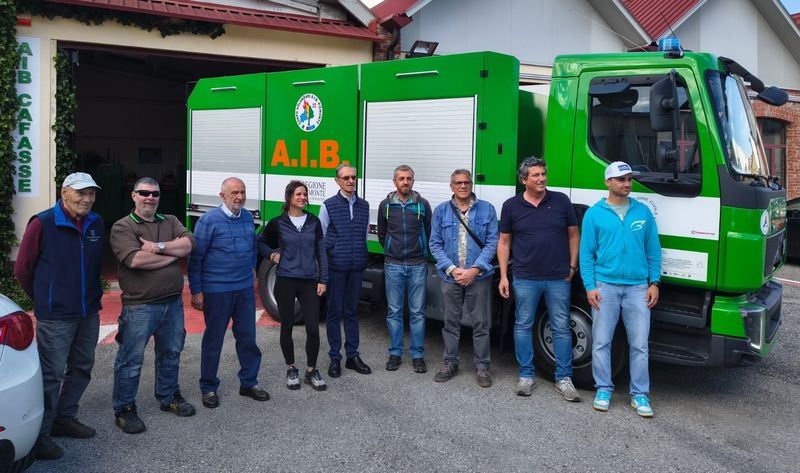 CAFASSE - Più sicurezza e prevenzione con il nuovo mezzo che l'Unione Montana ha donato all'Aib e alla Protezione Civile