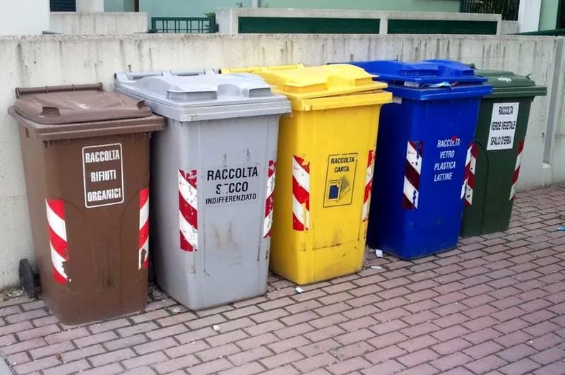 CAMBIANO-SANTENA - Dal primo ottobre cambiano giorni e frequenze della raccolta rifiuti