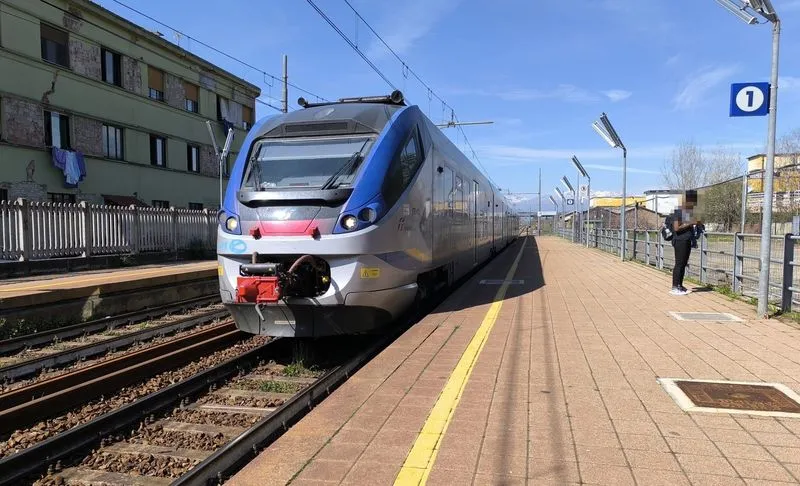 CANAVESE - Secondo Trenitalia il 94% dei treni arriva puntuale: il 90,4%, sono ritardi contenuti in 5 minuti