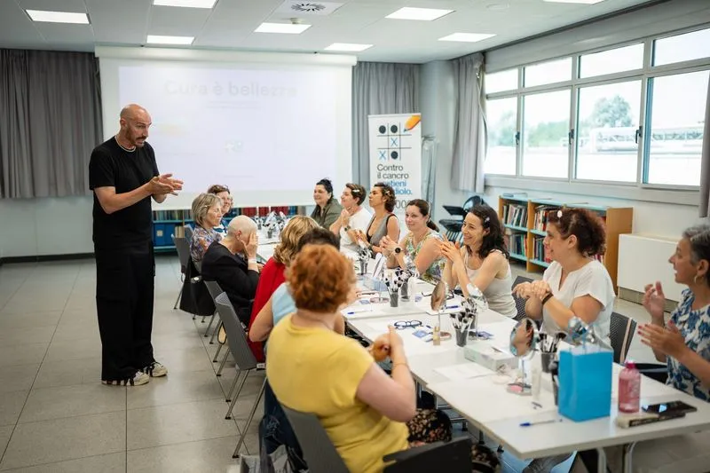 CANDIOLO - Cura è bellezza, evento speciale all'Irccs: pazienti a lezione di trucco con Cristina Chiabotto - FOTO