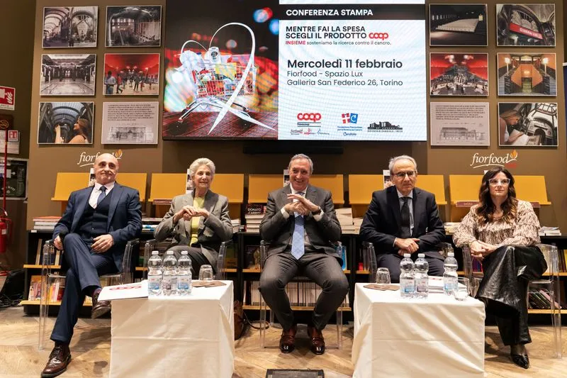 CANDIOLO - Da Nova Coop 174mila euro donati per la ricerca sul cancro - FOTO