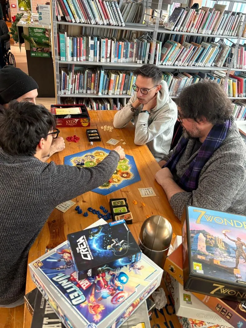 CANDIOLO - Un successo la giornata di giochi di ruolo e da tavolo in biblioteca