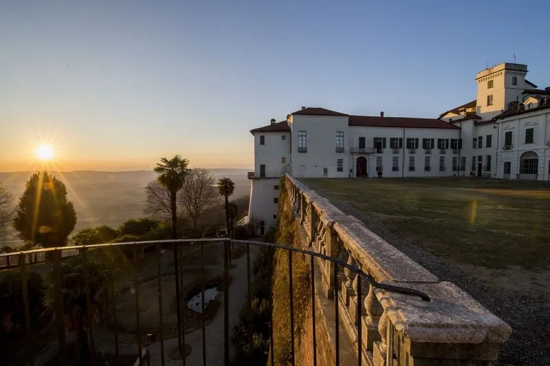 CARAVINO - Il Castello di Masino protagonista delle Sere FAI d'Estate