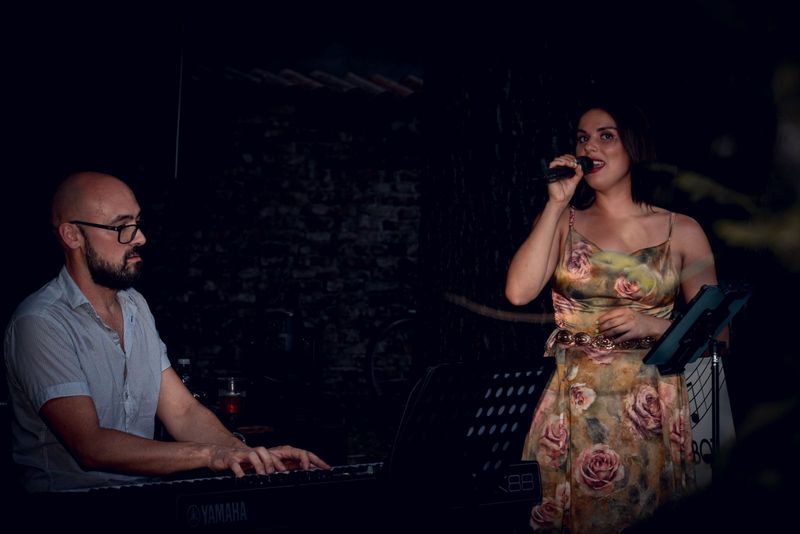 CARIGNANO - Concerto aperitivo «Aperi-Pop» domenica 13 settembre ai Battuti Bianchi