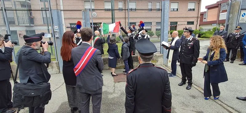 CARIGNANO - La caserma dei carabinieri è stata intitolata a Giovanni Manescotto - FOTO