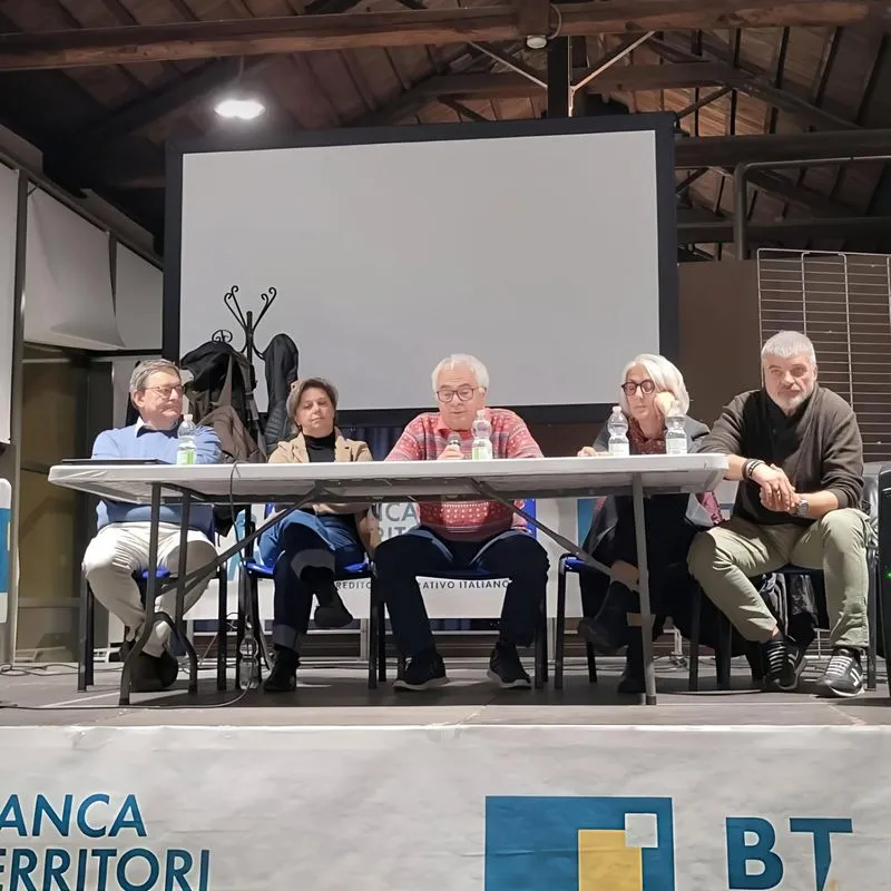 CARMAGNOLA - In centinaia all'incontro pubblico sul futuro dell'asilo nido Craveri - FOTO