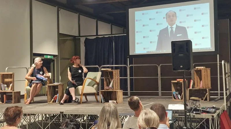 CARMAGNOLA - Presentato alla città il dossier per la candidatura a Capitale italiana del libro 2026 - FOTO