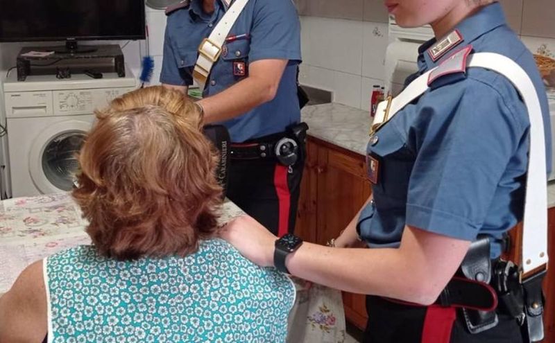 CARMAGNOLA - Coppia di pensionati smascherano la truffa del finto carabinieri: 19enne arrestato