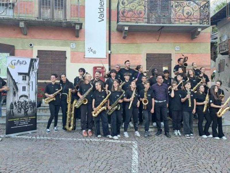 CARMAGNOLA - «Connessioni», con iniziative partecipative, incontri, spettacoli, laboratori, letture e attività varie