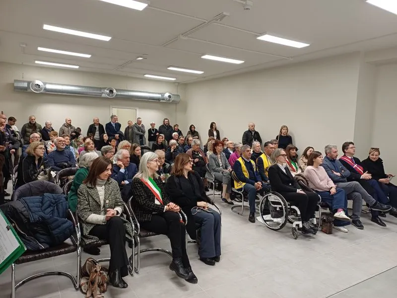 CARMAGNOLA - Inaugurata la nuova biblioteca civica «Rayneri-Berti» - FOTO