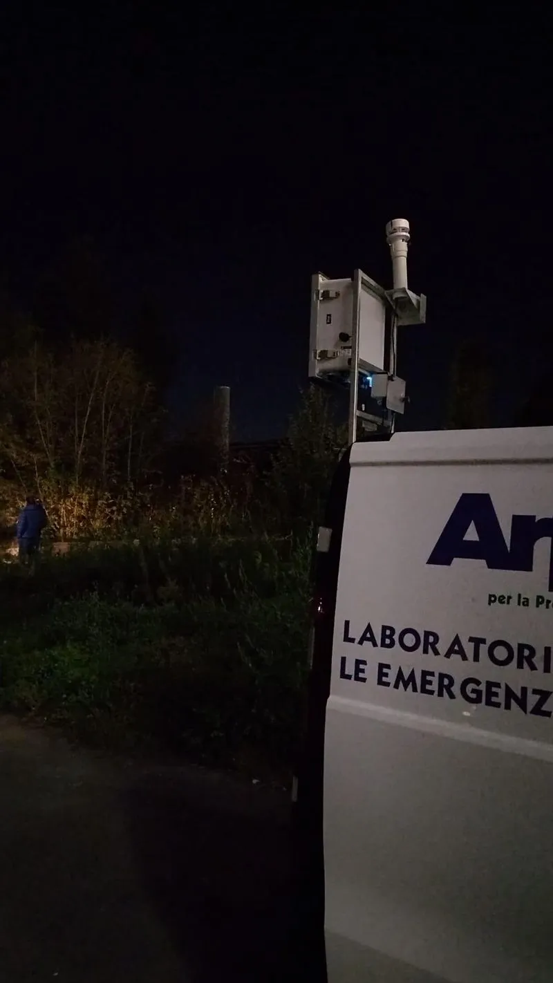 CARMAGNOLA - Incendio alla Teksid, controlli di Arpa: «Valori dell'aria nella norma»