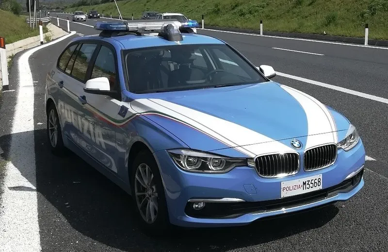 CARMAGNOLA  - Terribile schianto in autostrada: morto un motociclista di 56 anni