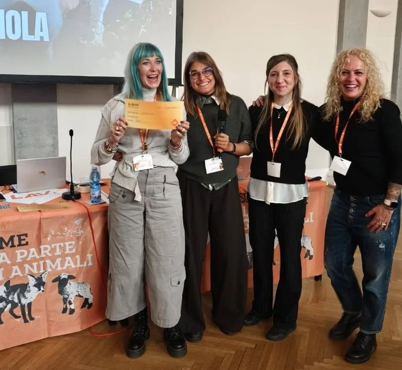 CARMAGNOLA - Le volontarie e i volontari della Lav premiati a Trieste - FOTO