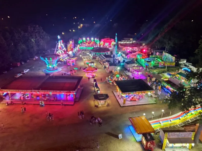 CARMAGNOLA - La nuova location per il luna park non piace ai giostrai: «Non veniamo, faremo ricorso al Tar»