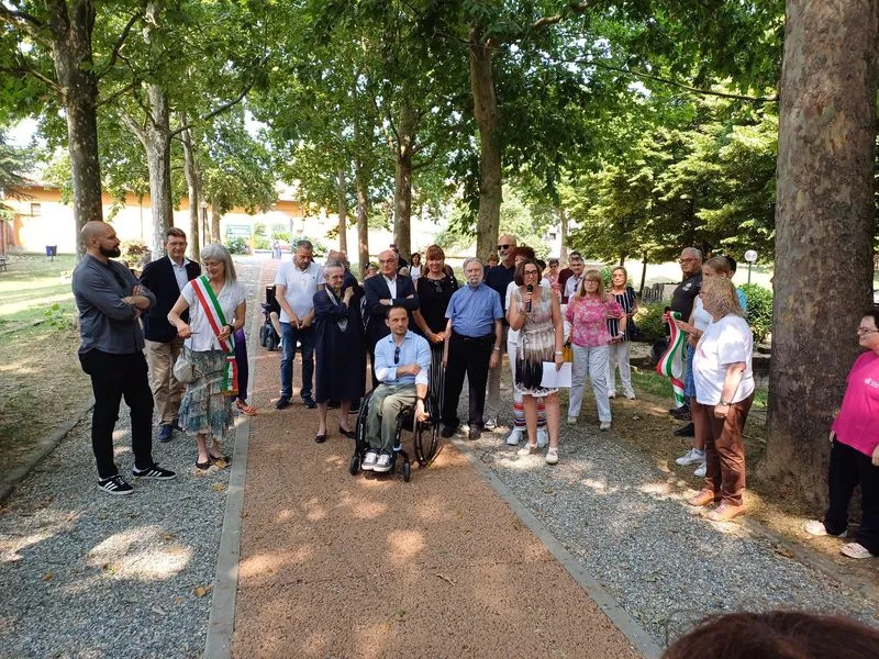 CARMAGNOLA - Inaugurati il nuovo ingresso e il viale inclusivo del parco Cascina Vigna - FOTO
