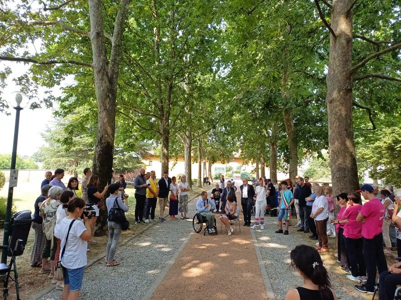 CARMAGNOLA - Inaugurati il nuovo ingresso e il viale inclusivo del parco Cascina Vigna - FOTO