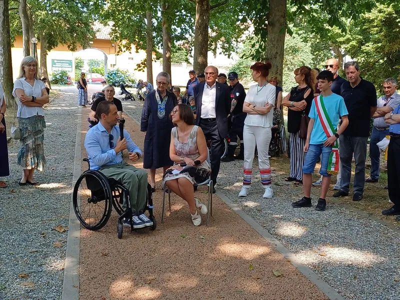 CARMAGNOLA - Inaugurati il nuovo ingresso e il viale inclusivo del parco Cascina Vigna - FOTO