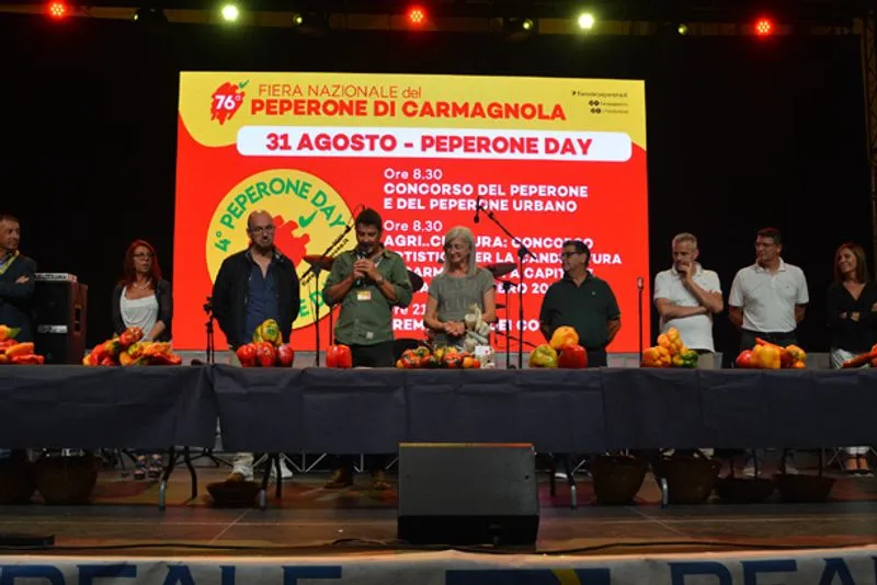 CARMAGNOLA - Peperoni da record alla 76esima Fiera nazionale - FOTO