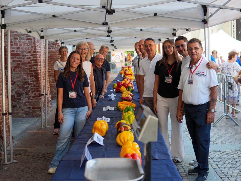 CARMAGNOLA - Peperoni da record alla 77esima Fiera nazionale - FOTO