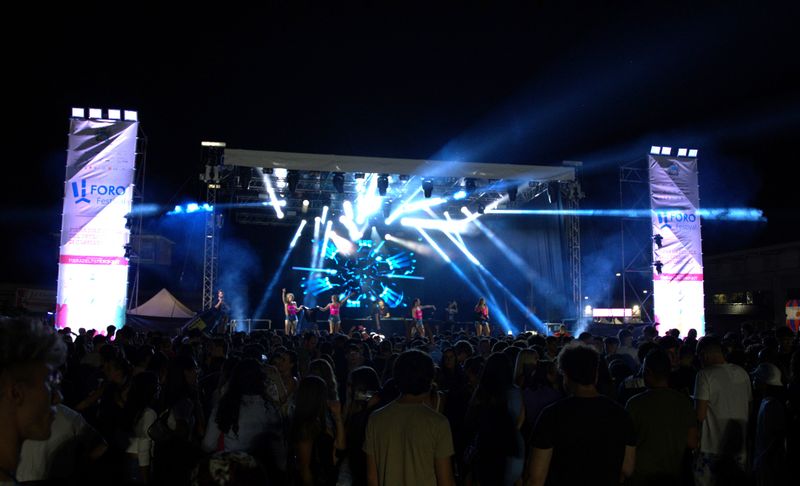 CARMAGNOLA - K-Pop, dj set e schiuma parti accendono le notti del Foro Festival