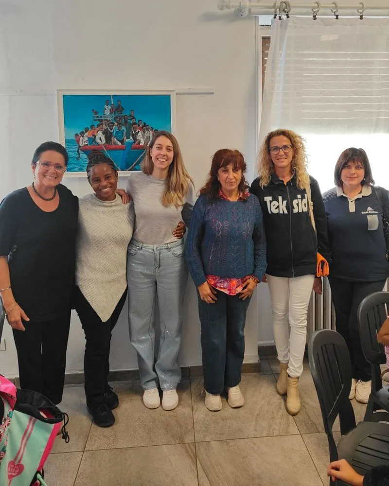 CARMAGNOLA - I dipendenti della Teksid donano materiale scolastico ai bambini di famiglie in difficoltà - FOTO