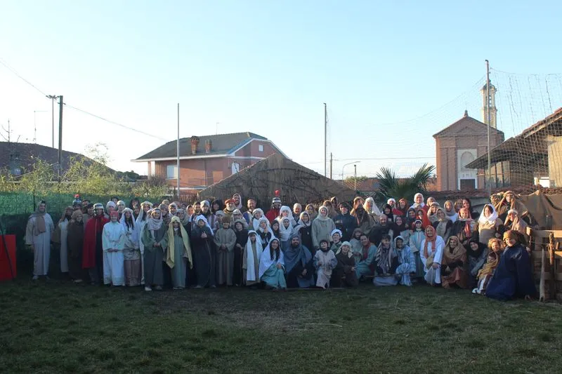 CARMAGNOLA - E' stato un successo il presepe vivente dei Tuninetti