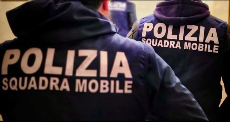 CASELLE - Arrestato in aeroporto un latitante: deve scontare più di due anni per favoreggiamento della prostituzione