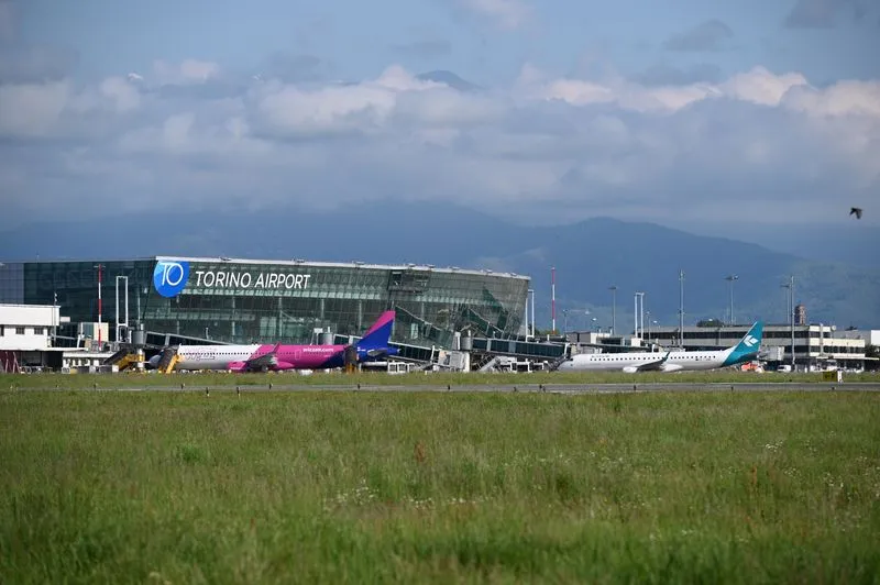 CASELLE - Blocco aereo lo scorso 28 giugno. Pompeo (Pd): «Si faccia piena luce sulle cause»