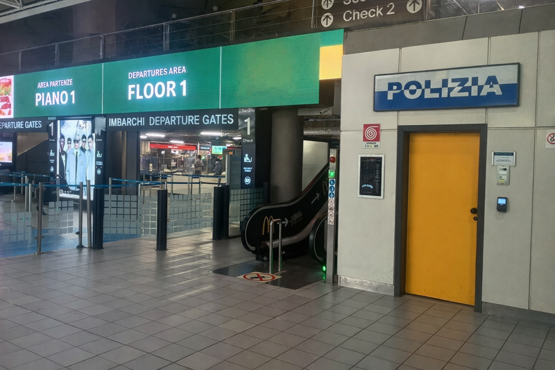 CASELLE - Pensionata smarrisce un borsellino con 2mila euro: ritrovato grazie alla Polizia Aeroportuale