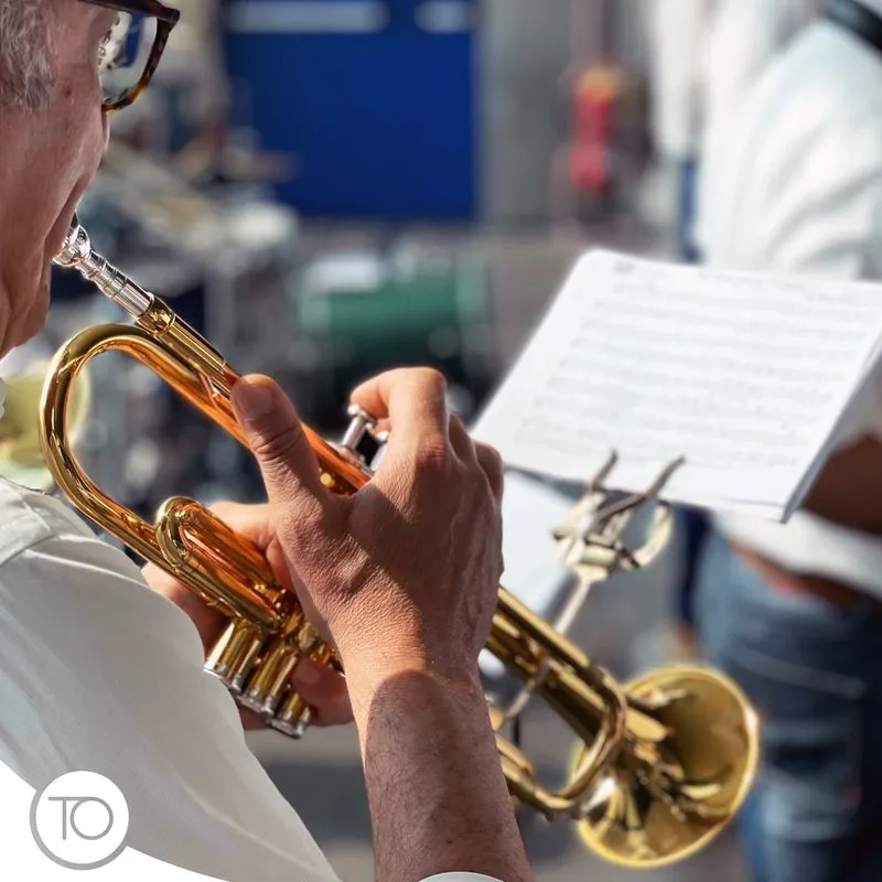 CASELLE - Festa della Musica 2025: passeggeri rapiti dal concerto della Filarmonica "La Novella" - FOTO