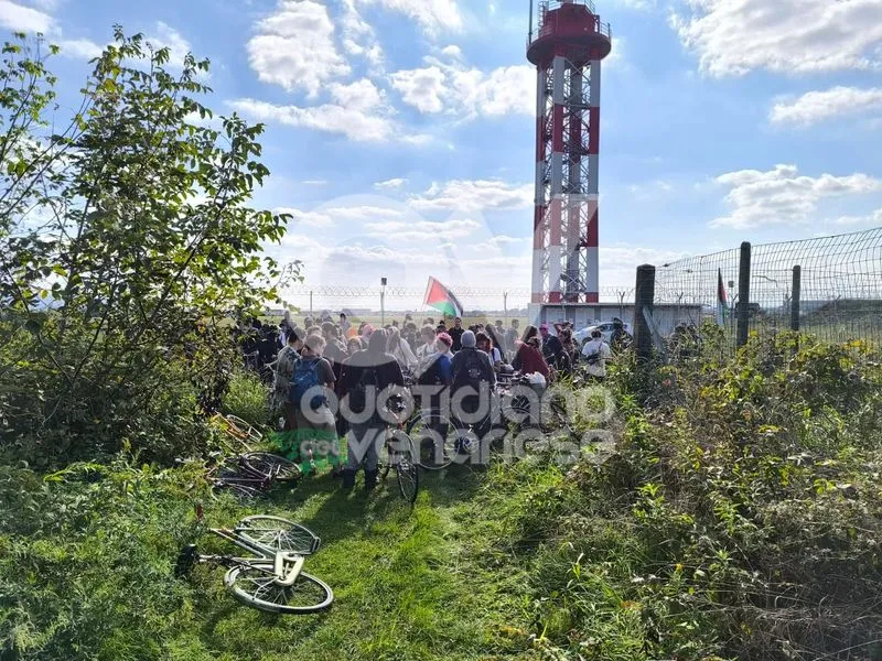 CASELLE - Nuova protesta «Pro Pal»: attivisti entrano in aeroporto - FOTO
