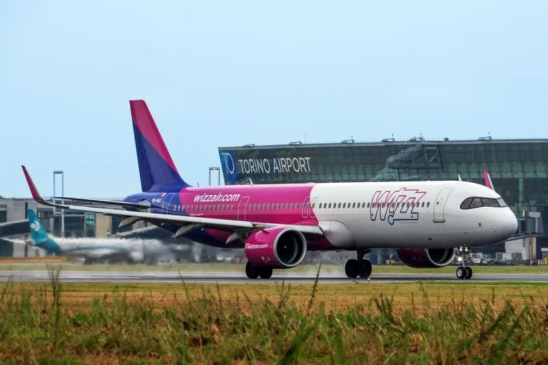 CASELLE - Da maggio Wizz Air lancia il volo Torino-Palermo: sarà operativo tutti i giorni
