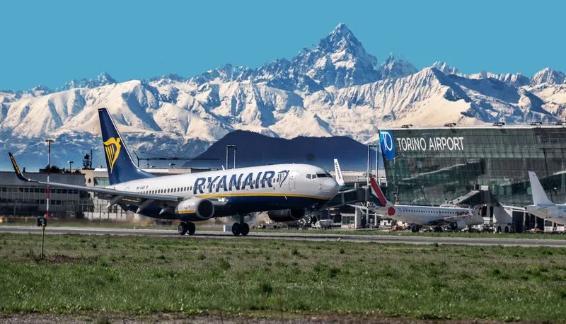 CASELLE - Volo in ritardo, Ryanair deve risarcire i passeggeri