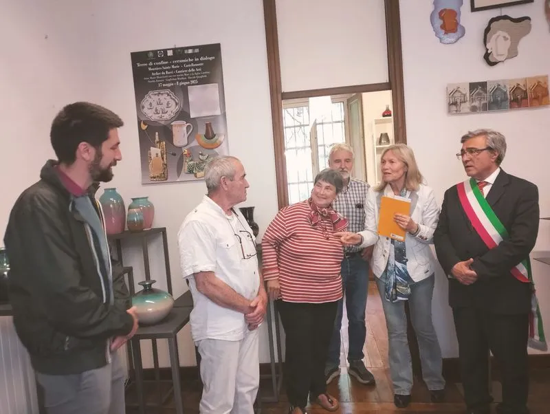 CASTELLAMONTE - Inaugurata «Terre di confine - ceramiche in dialogo» - FOTO