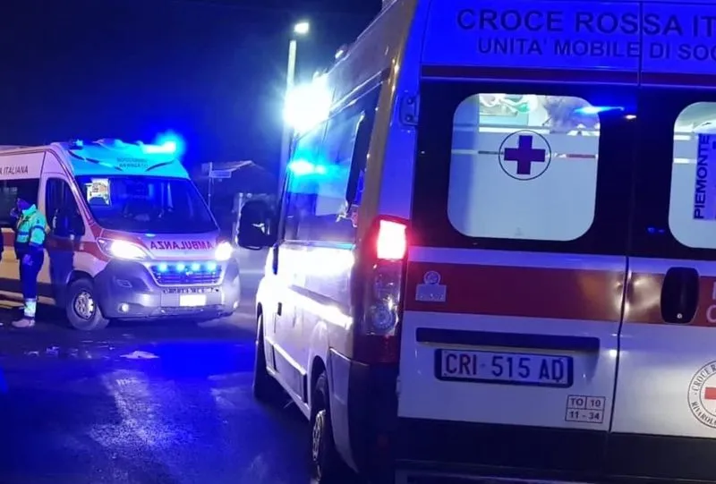 DUE INCIDENTI NELLA NOTTE A CASTELLAMONTE E CUORGNE' - A Spineto auto ribaltata, sulla 460 due feriti nello schianto