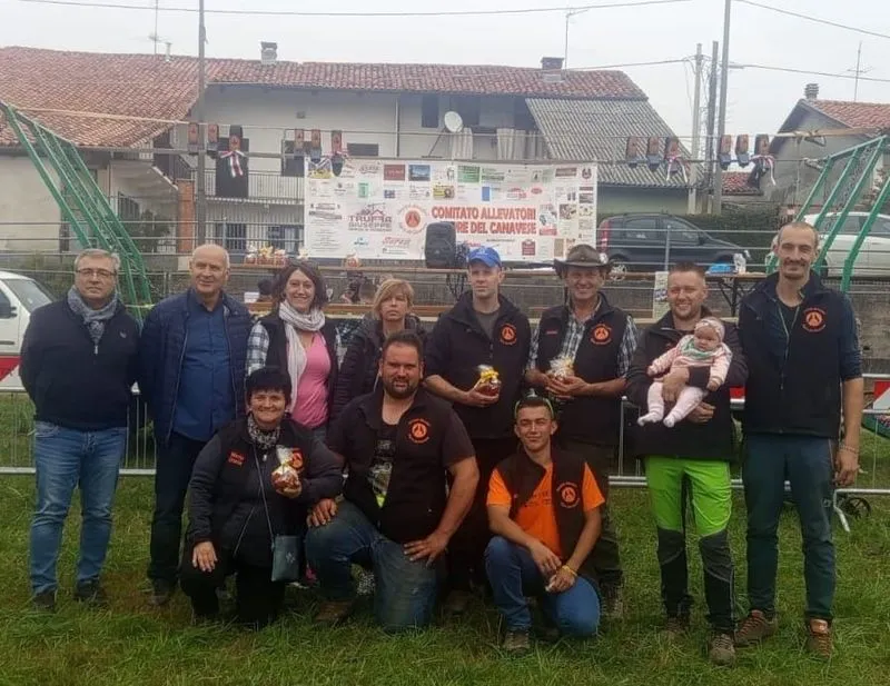 CASTELLAMONTE - Un successo la «Storica Bataja dle Crave» di Spineto - FOTO