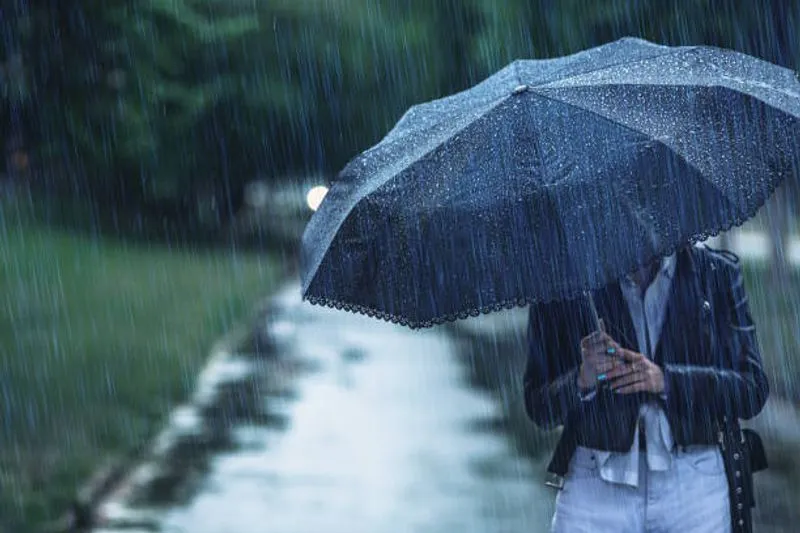 CHIVASSO - I corsi d'acqua fanno paura: scatta il divieto di avvicinamento a Orco e Po fino alla fine dell'emergenza maltempo